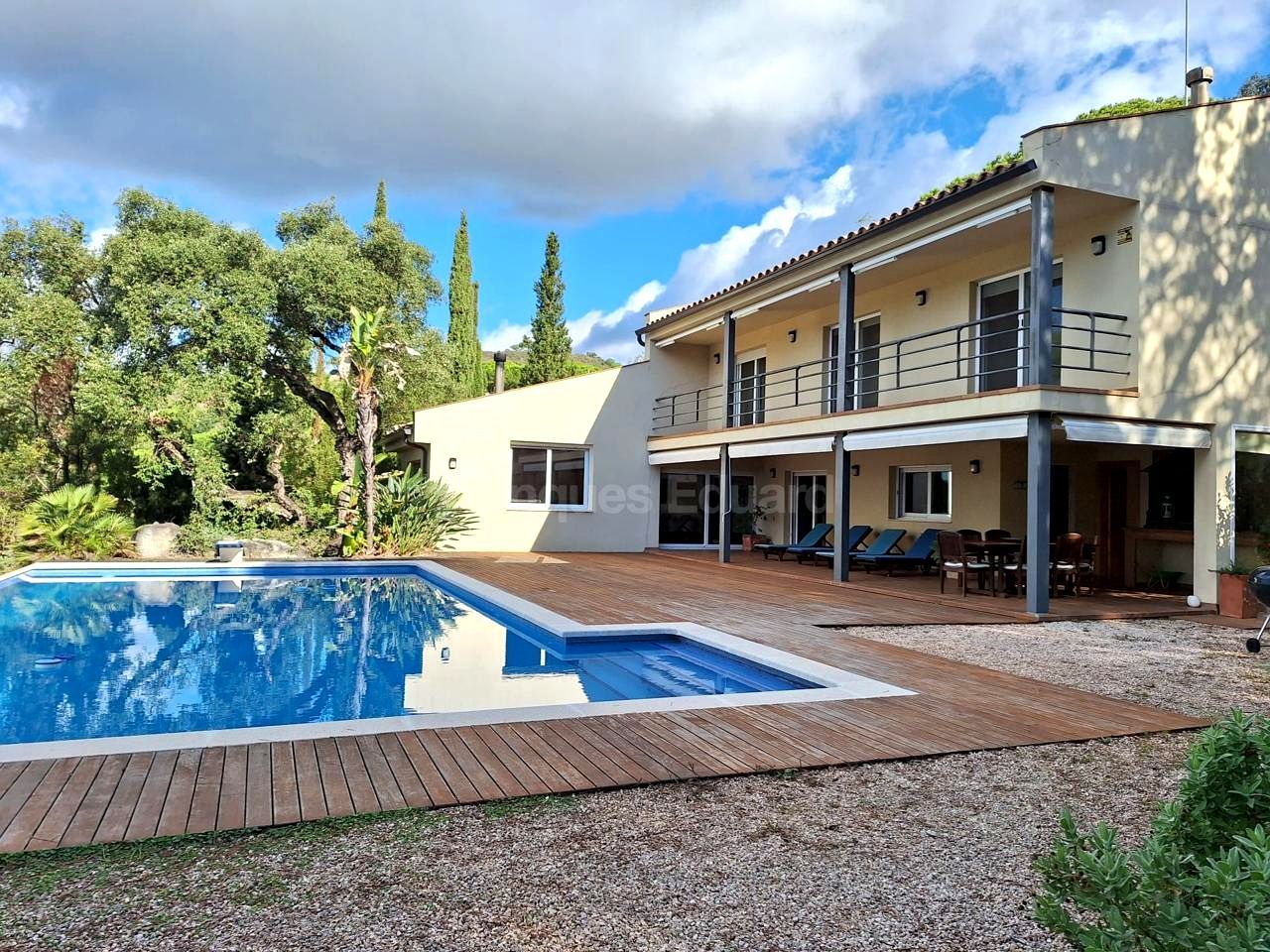 Vista exterior de Casa o chalet en venta en Cabrera de Mar con Calefacción, Jardín privado y Piscina