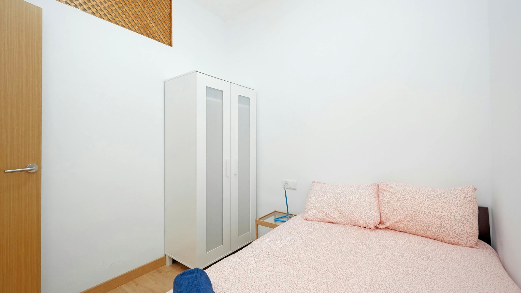 Habitación de Piso para compartir en  Barcelona Capital con Aire acondicionado, Amueblado y Lavadora