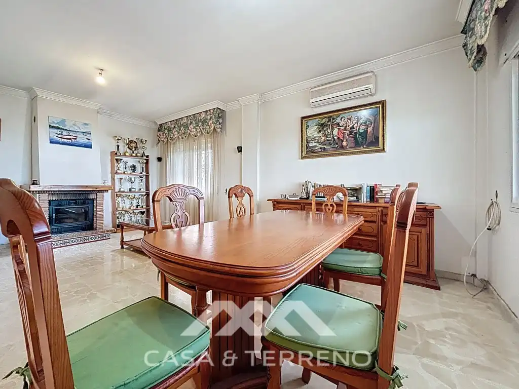 Comedor de Casa o chalet en venta en Vélez-Málaga con Aire acondicionado, Jardín privado y Terraza