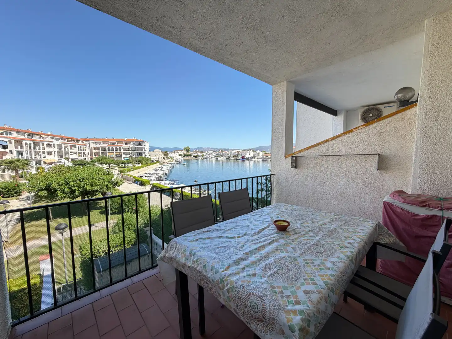 Terrassa de Apartament en venda en Empuriabrava amb Aire condicionat, Terrassa i Moblat
