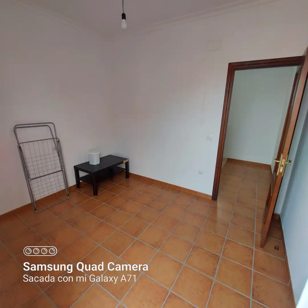 Houses for rent in Brenes  with Air Conditioner, Heating and Washing machine