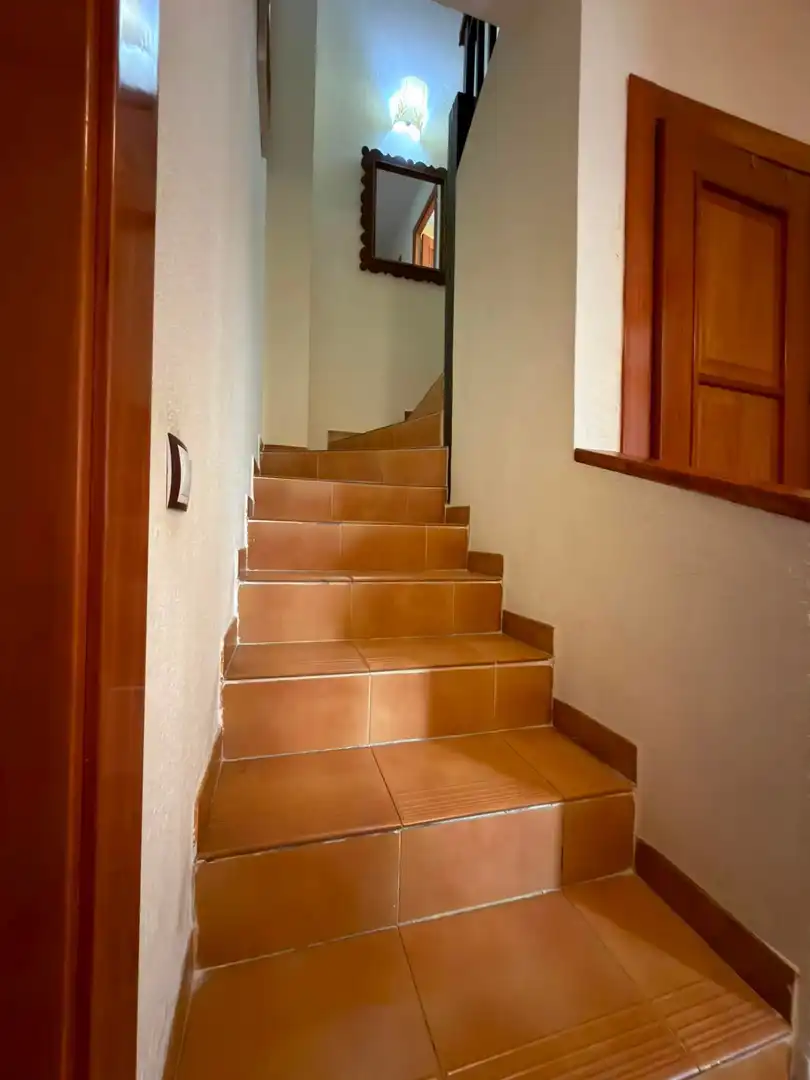 Houses for sale in Ontígola  with Air Conditioner, Heating and Private garden