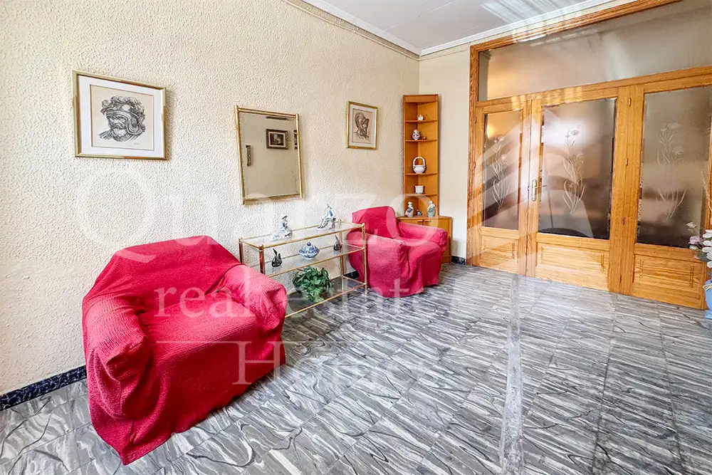Sala d'estar de Casa o xalet en venda en Ayora amb Calefacció, Terrassa i Traster