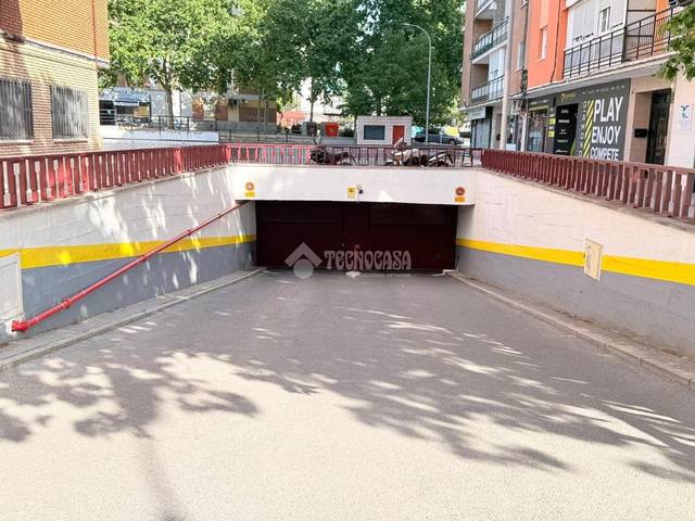 Garaje en Venta en Zona Renfe