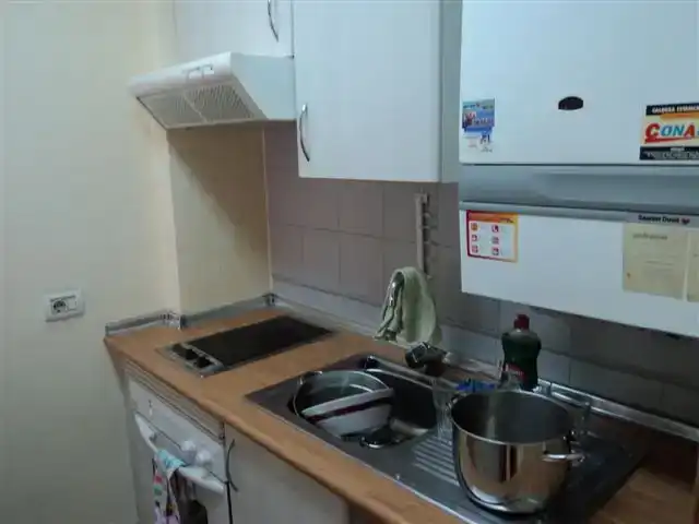 Küche von Wohnung zur Miete in Pozuelo de Alarcón mit Privatgarten, Parkett und Balkon