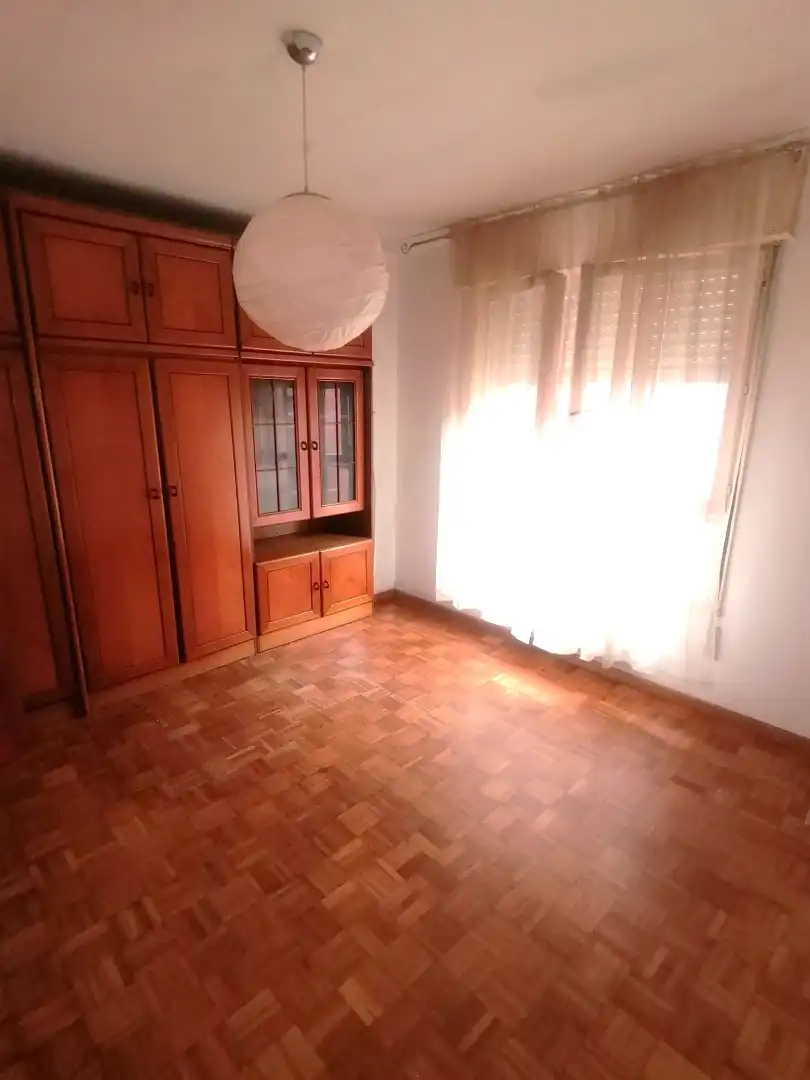 Bedroom of Flat for rent in Gijón   with Heating, Parquet flooring and Storage room