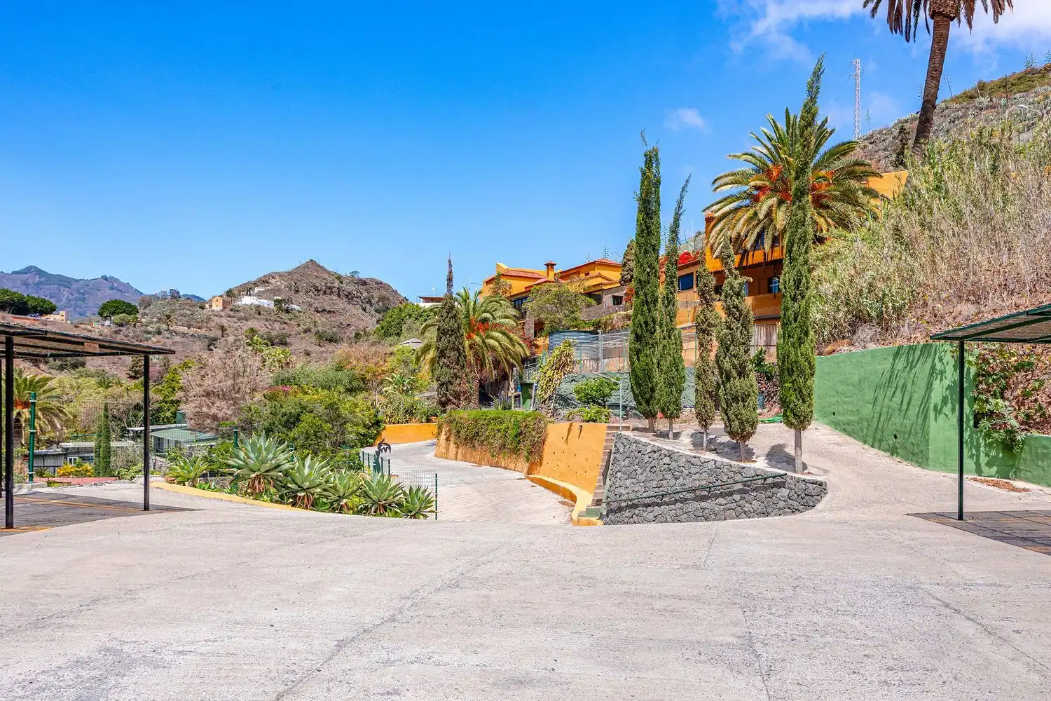 Vista exterior de Casa o chalet en venta en Telde con Jardín privado, Terraza y Piscina