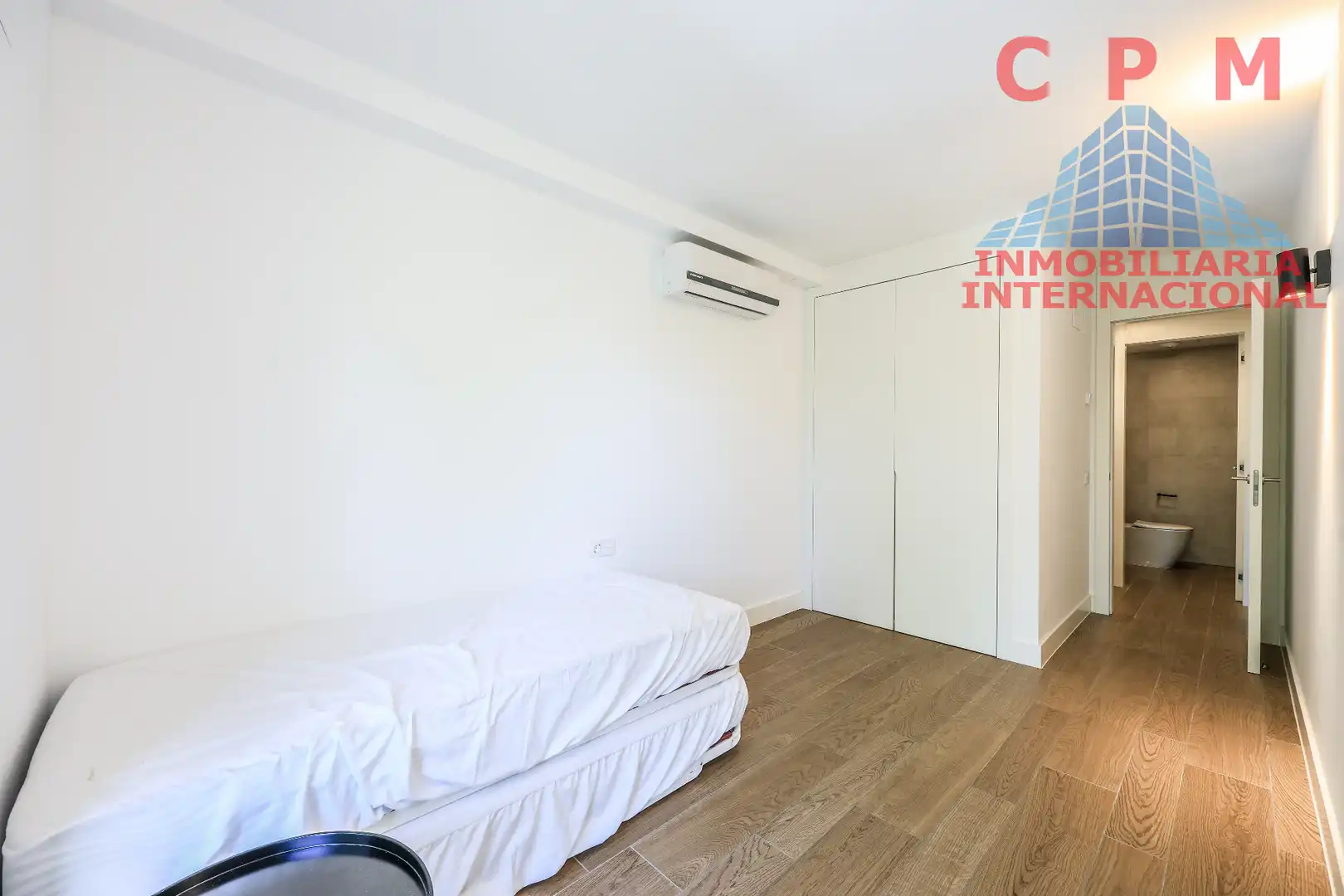 Schlafzimmer von Wohnung zur Miete in Madrid mit Klimaanlage, Heizung und Parkett