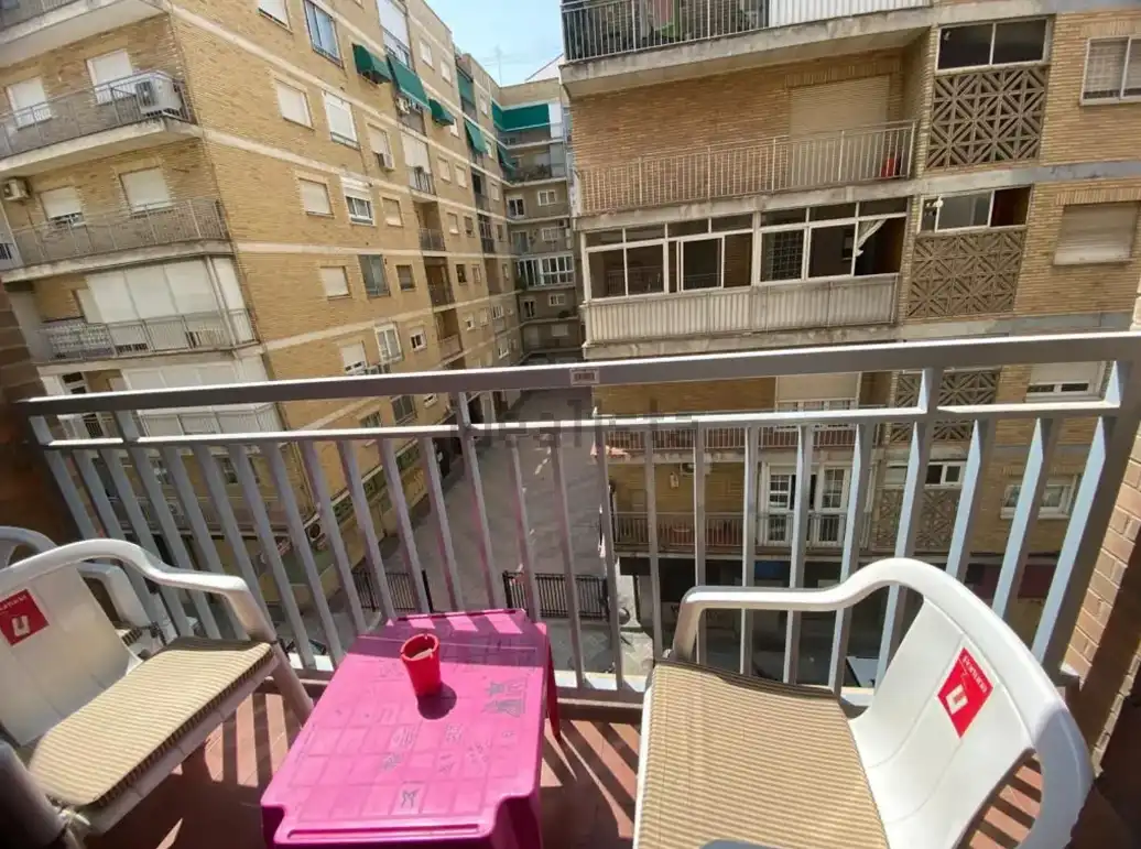 Terrasse von Wohnung zur Miete in Granada mit Heizung, Möbliert und Ofen