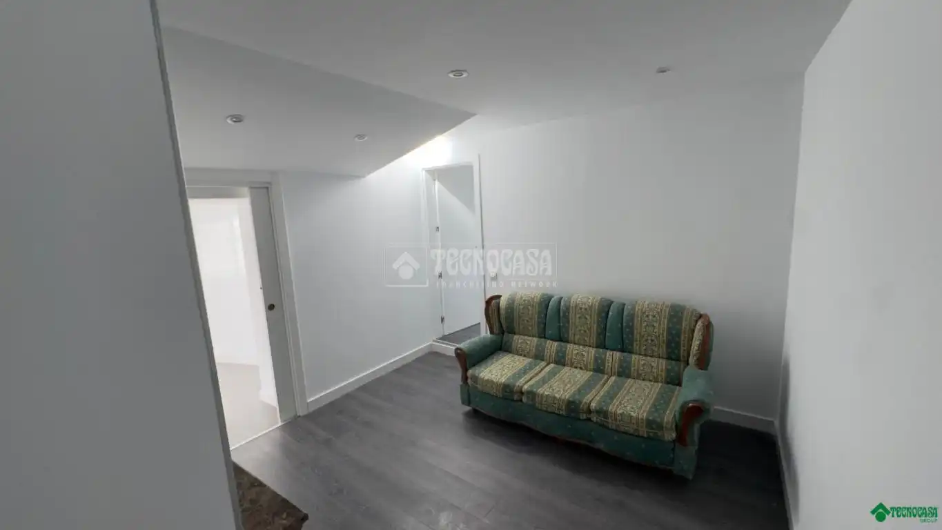 Casa adosada en venta en Villarrubio con Calefacción, Amueblado y Alarma