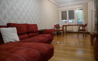 Living room of Flat for sale in Basauri   with Heating, Storage room and Balcony