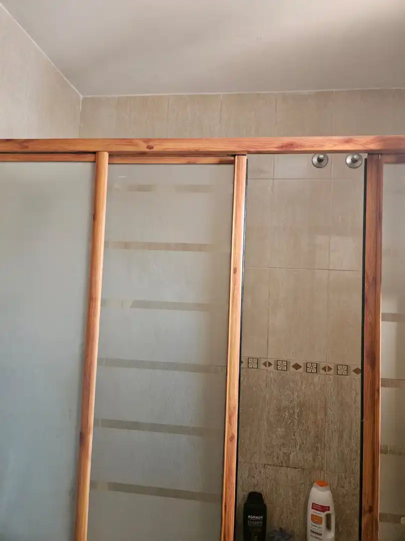 Bany de Casa o xalet en venda en La Línea de la Concepción amb Jardí privat, Terrassa i Traster