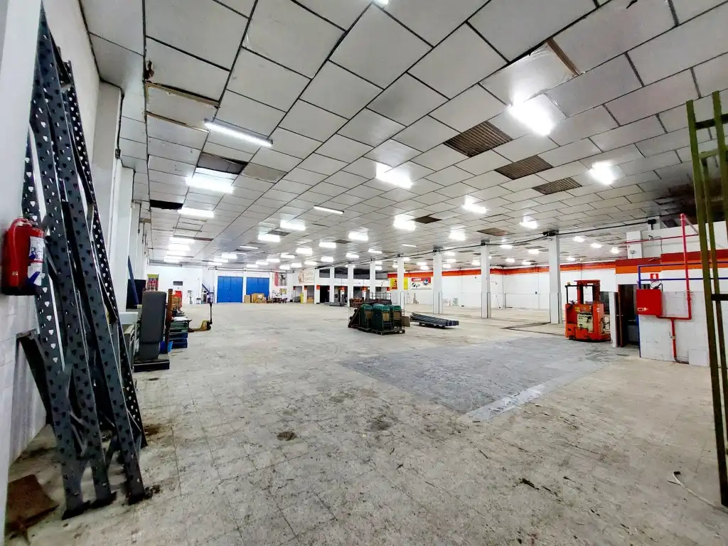 Fabrikhallen zum Verkauf in Badajoz