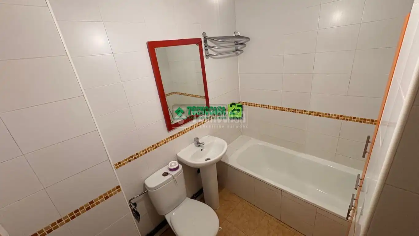 Baño de Piso en venta en Yuncler con Aire acondicionado y Calefacción