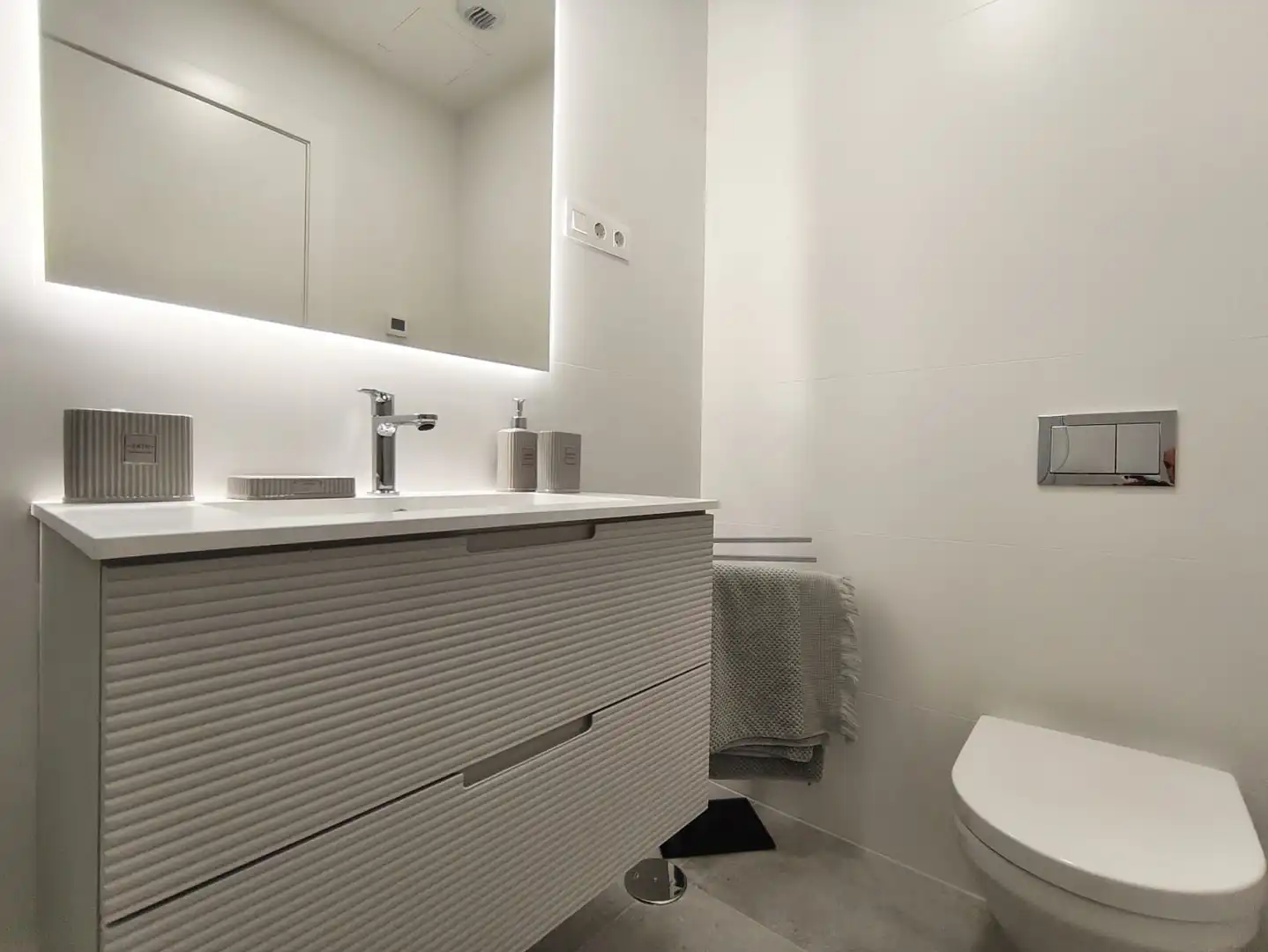 Apartamento con piscina en venta en Marisol Park - Ortembach - Los Almendros, imagen 26