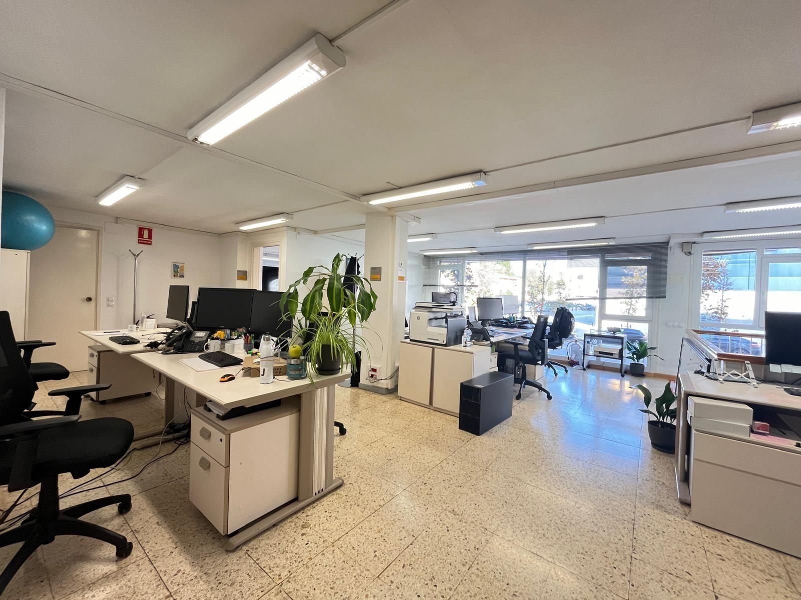 Premises for sale in Igualada  with Air Conditioner