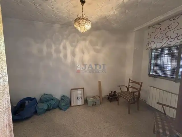 Casa o xalet en venda en Valdepeñas amb Calefacció, Traster i Piscina