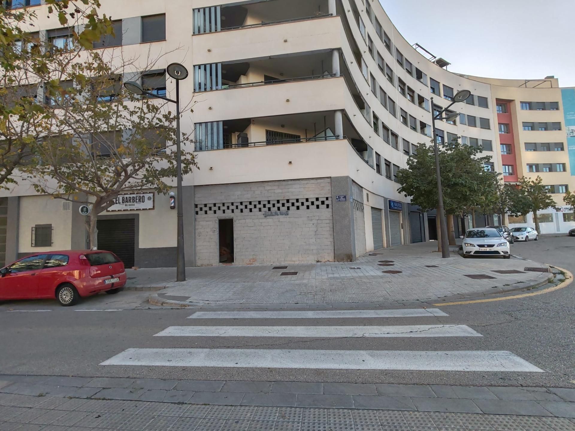 Vista exterior de Local en venda en  Valencia Capital