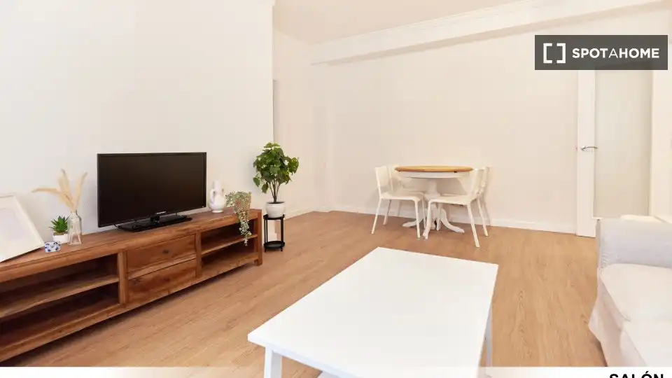 Sala de estar de Piso de alquiler en Sevilla con Aire acondicionado, Calefacción y Amueblado