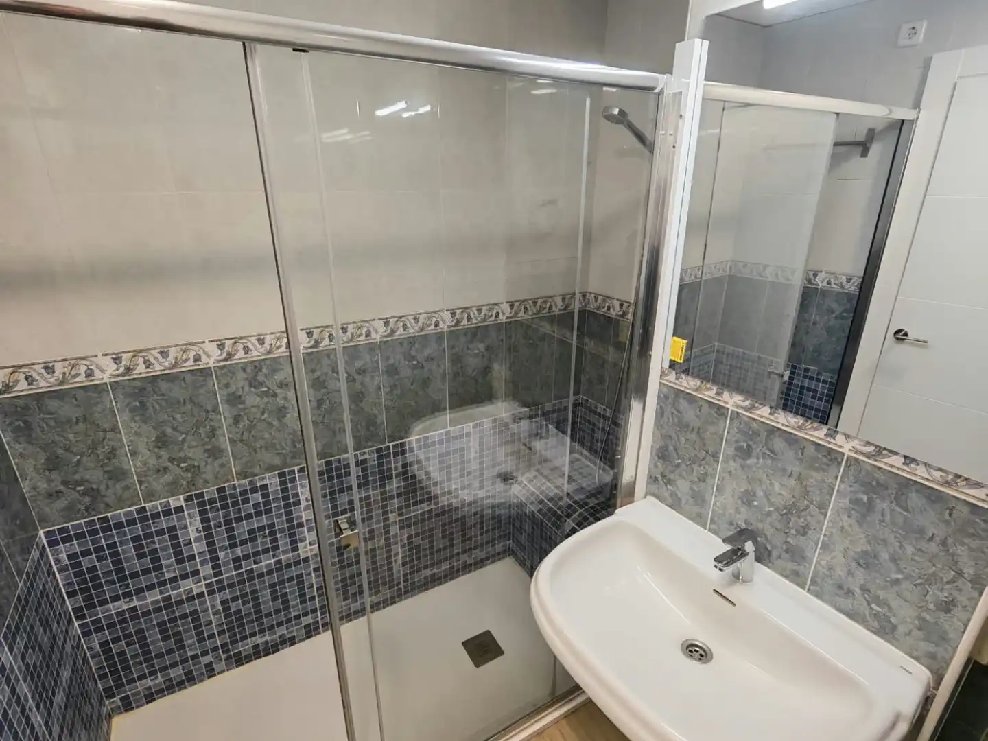 Bany de Pis de lloguer en Murcia amb Aire condicionat, Calefacció i Terrassa