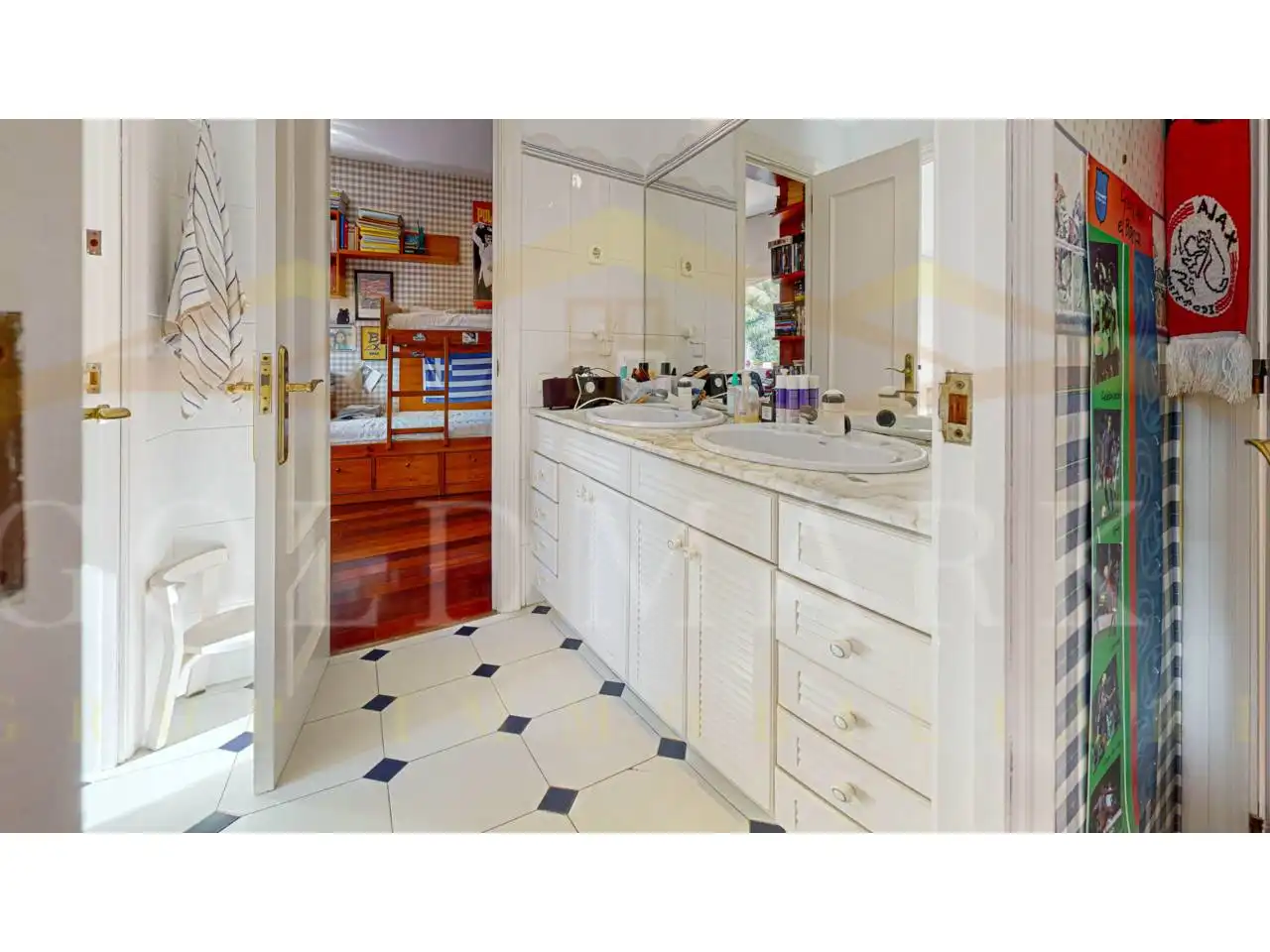 Casa o xalet en venda a Calle Merce Rodoreda, 2, Corbera de Llobregat