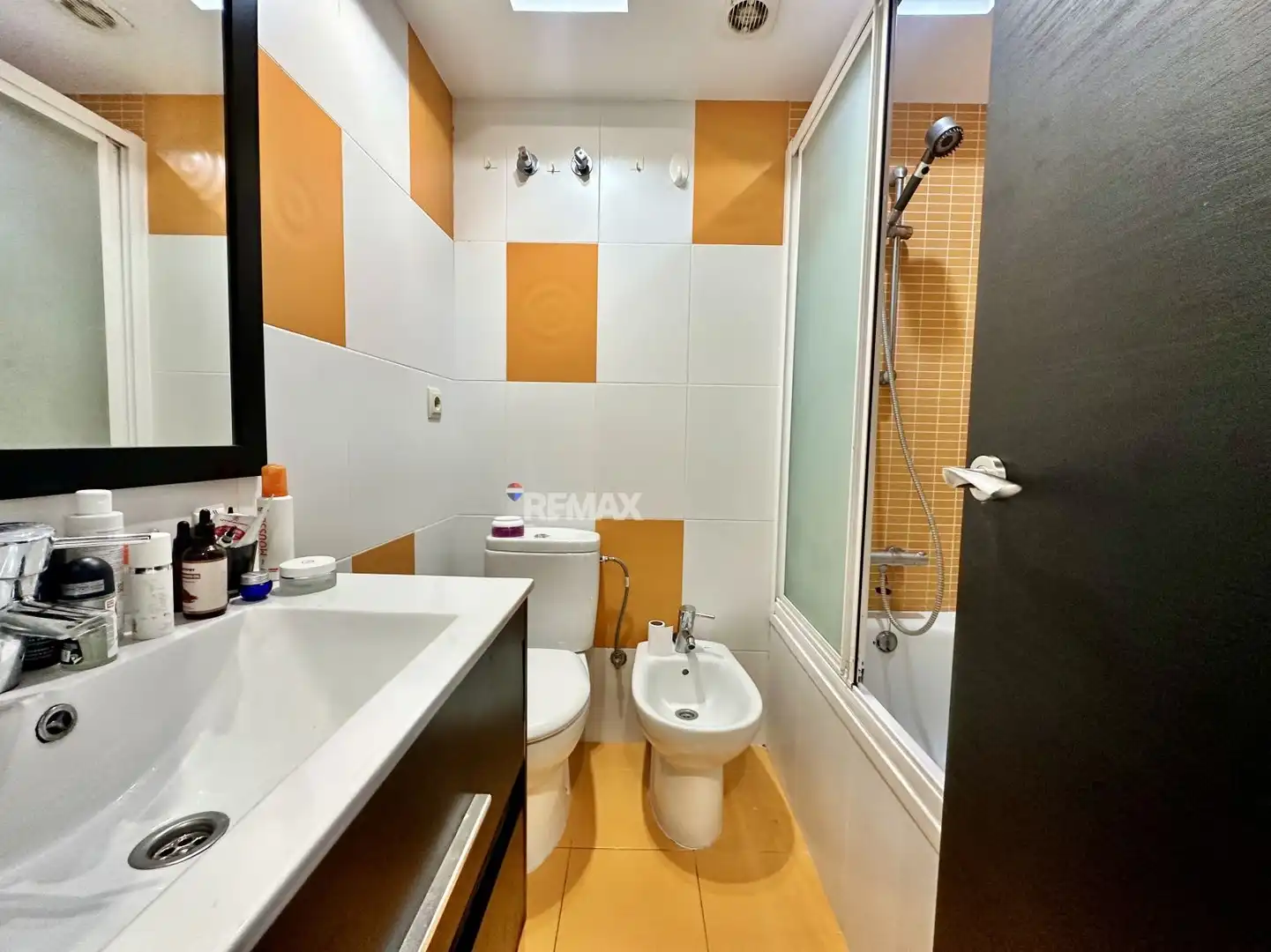 Baño de Piso en venta en Blanes con Aire acondicionado, Calefacción y Parquet