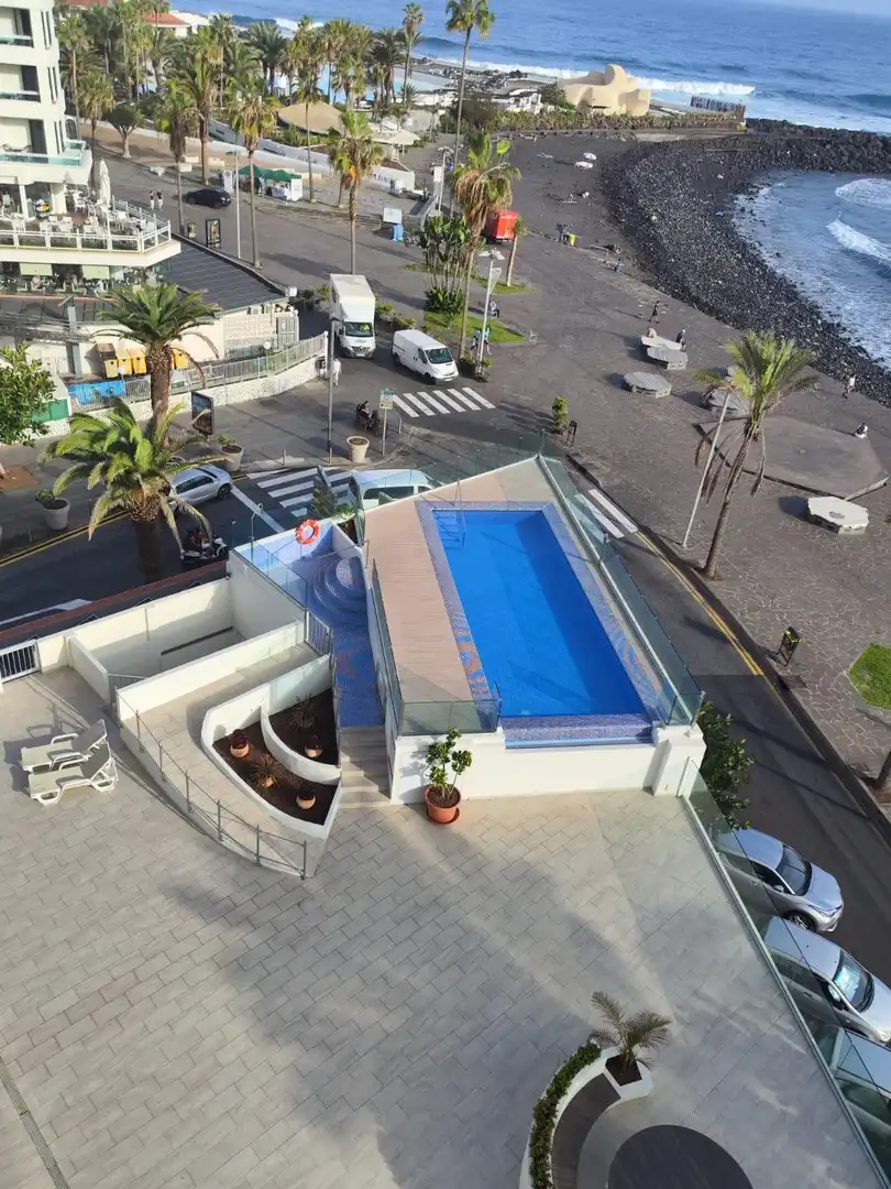 Piscina de Apartament en venda en Puerto de la Cruz amb Moblat i Piscina comunitària
