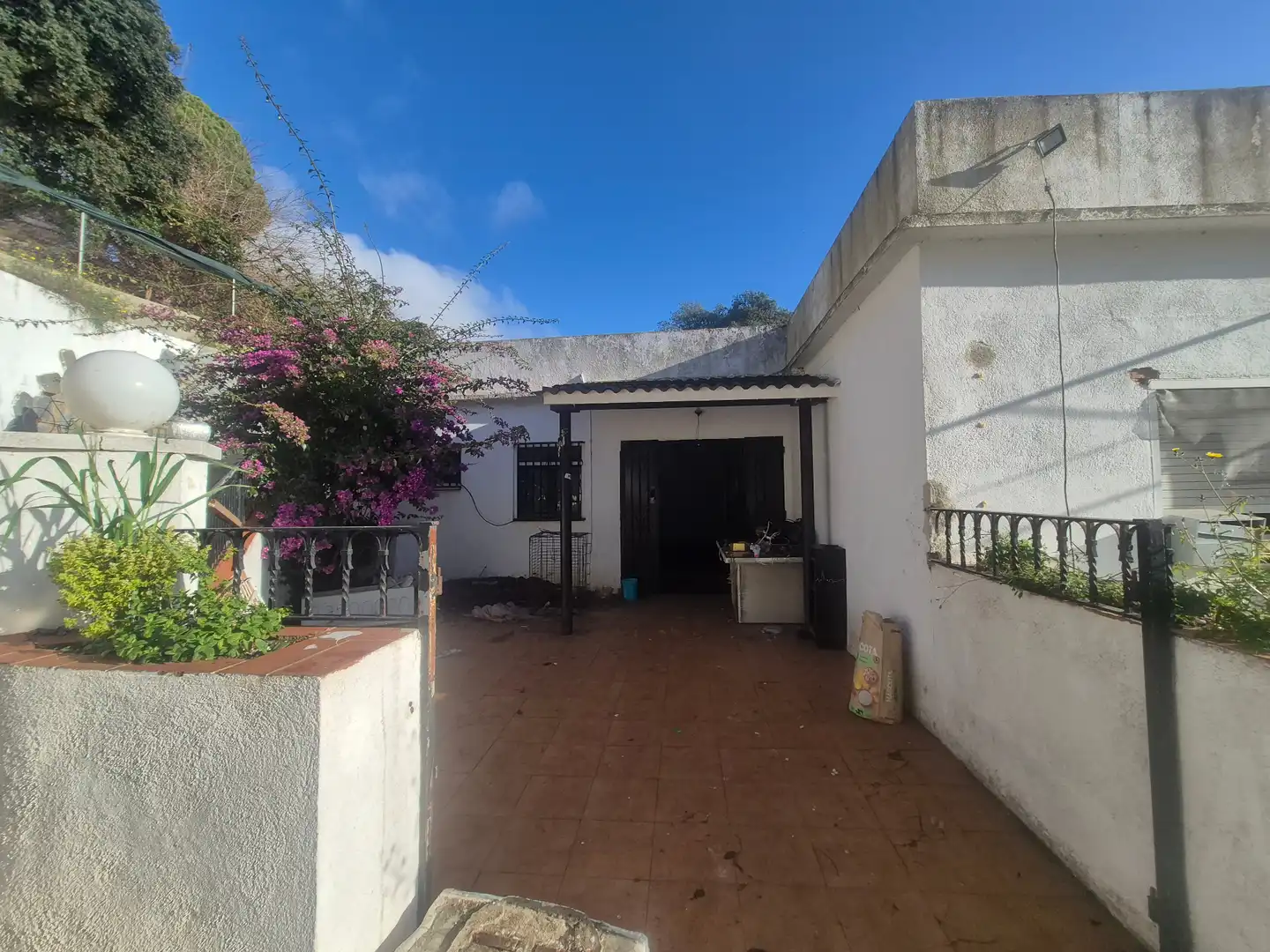 Außenansicht von Haus oder Chalet zum Verkauf in Sant Cebrià de Vallalta mit Privatgarten