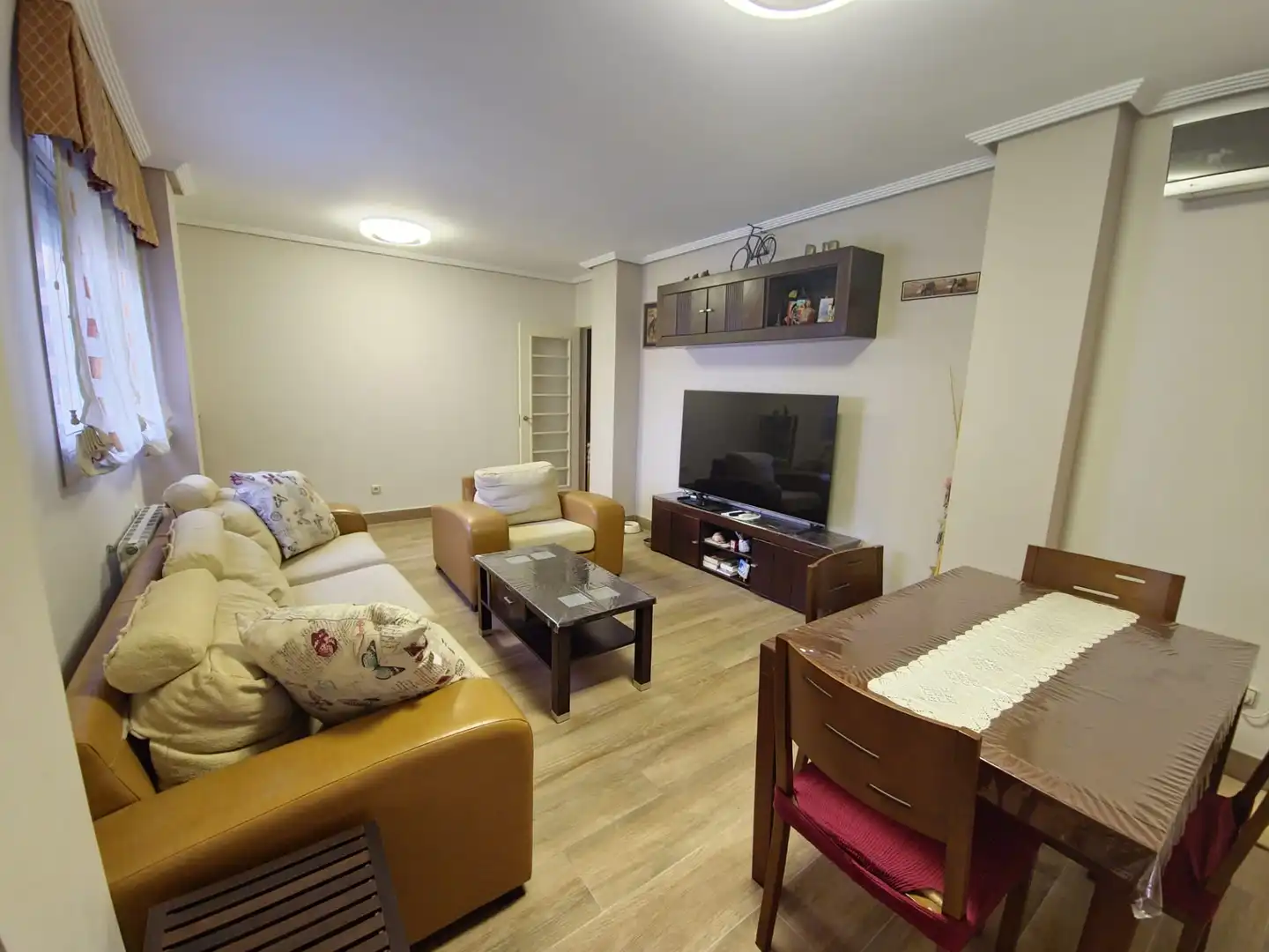 Sala de estar de Piso en venta en Madrid con Aire acondicionado, Calefacción y Trastero