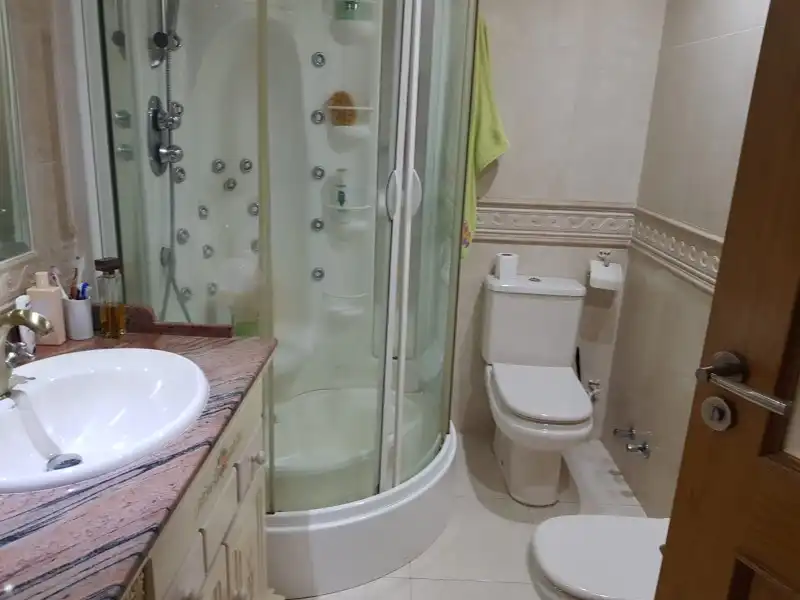 Bany de Casa o xalet en venda en Tejeda de Tiétar amb Aire condicionat, Calefacció i Jardí privat
