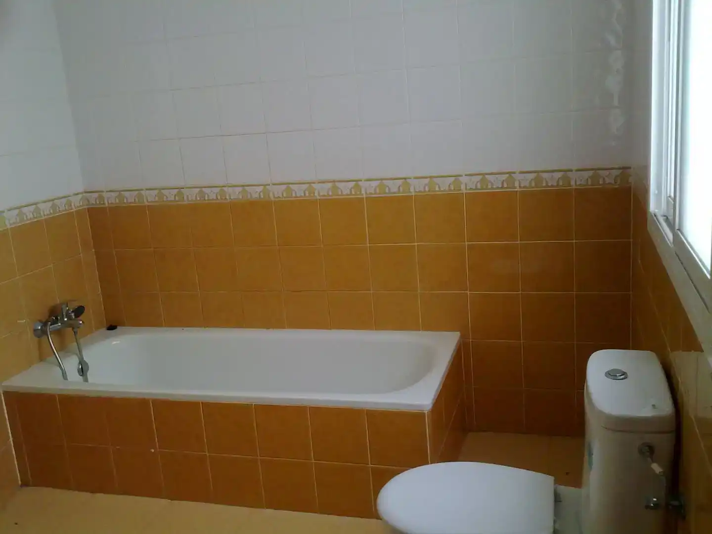 Bany de Dúplex en venda en Aznalcóllar amb Aire condicionat
