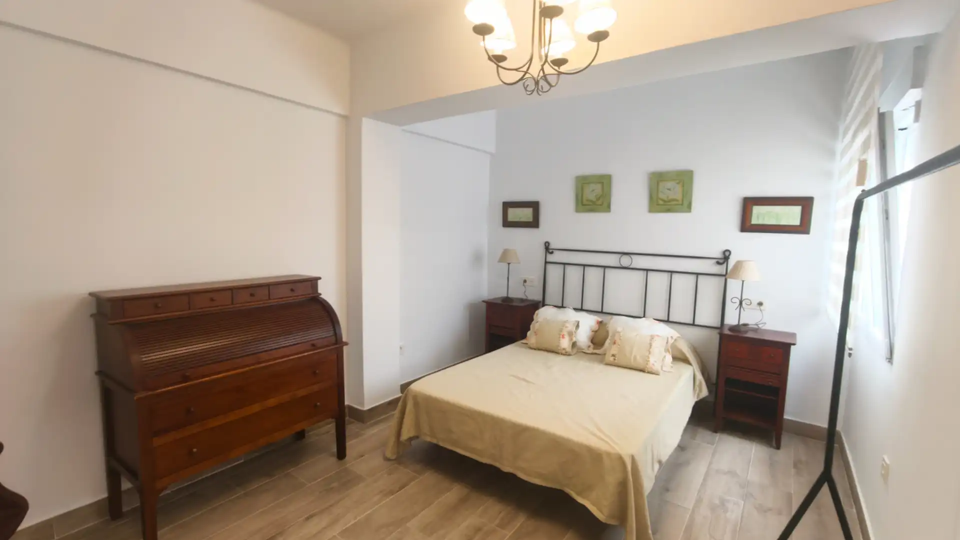 Bedroom of Flat for rent in Avilés  with Heating and Furnished