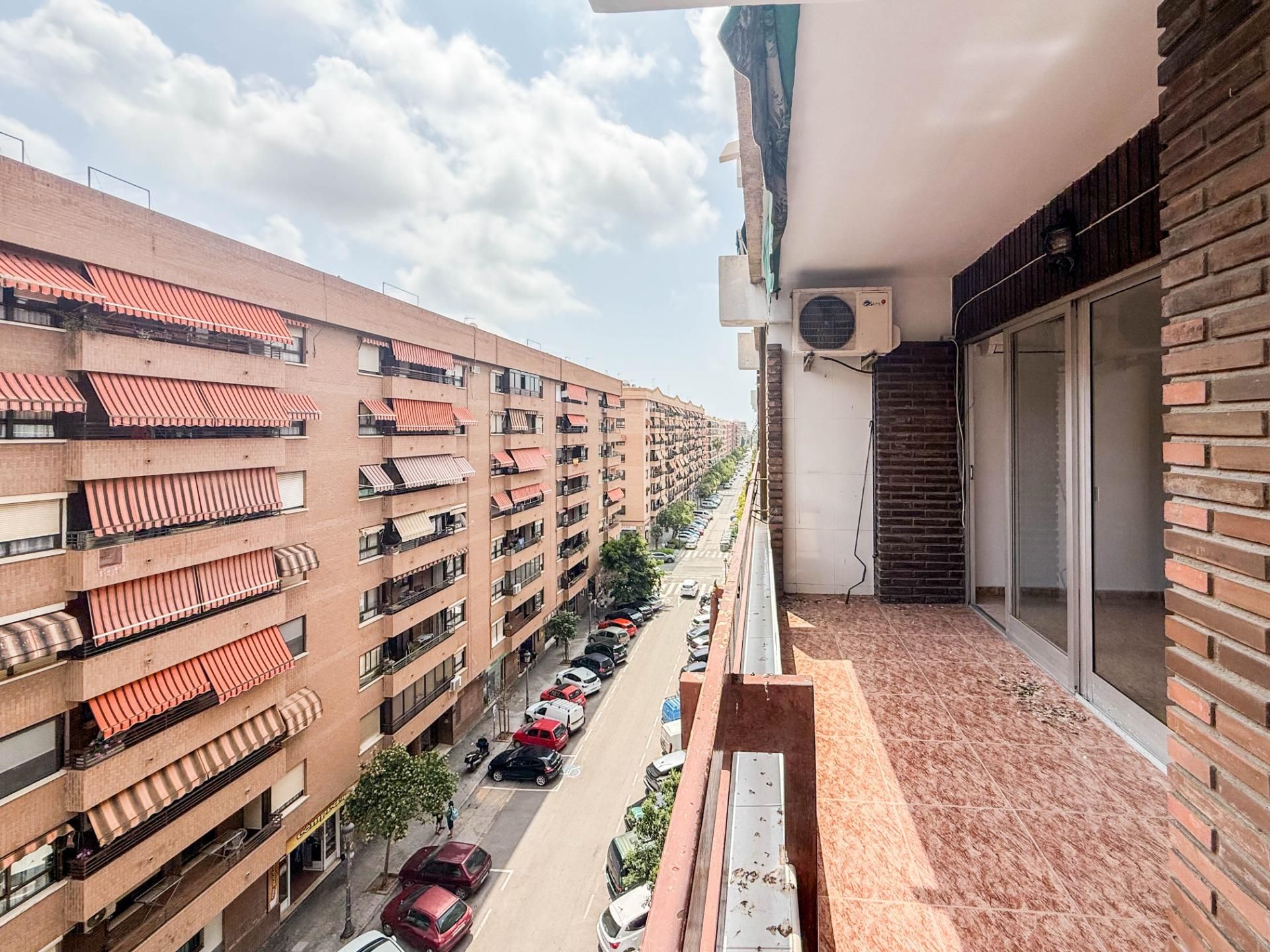 Vista exterior de Pis de lloguer en  Valencia Capital