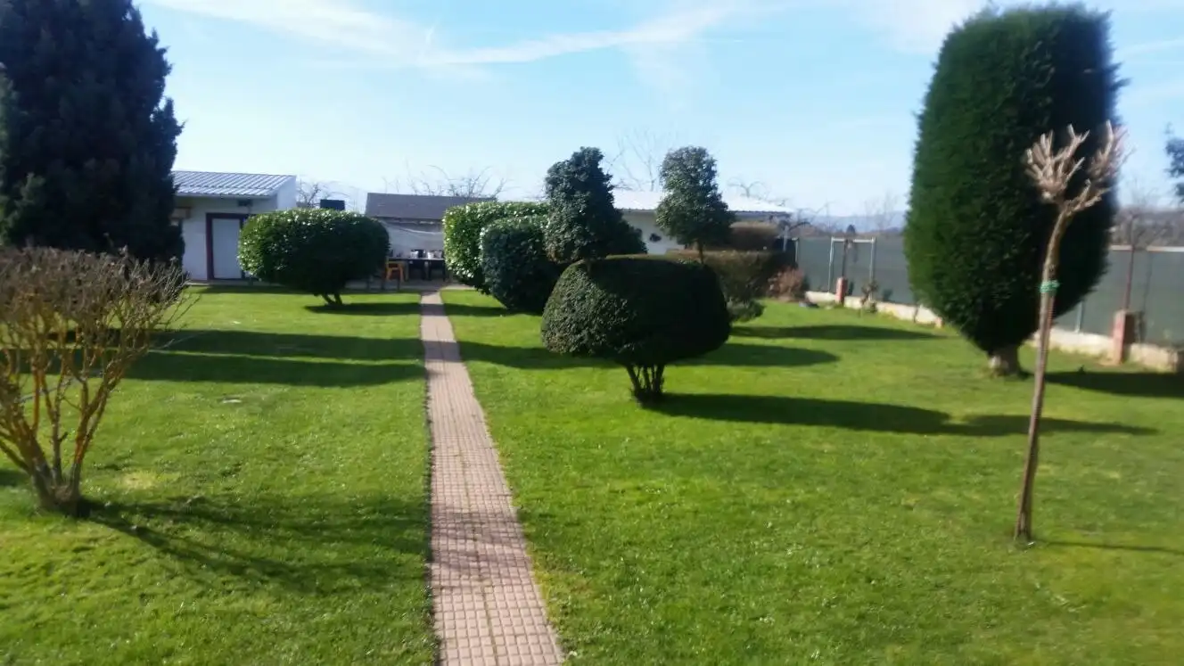 Jardín de Finca rústica en venta en Cabañas Raras con Calefacción, Terraza y Piscina