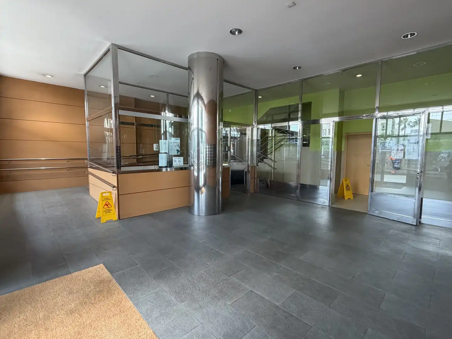Apartament en venda en Santurtzi  amb Calefacció, Terrassa i Moblat