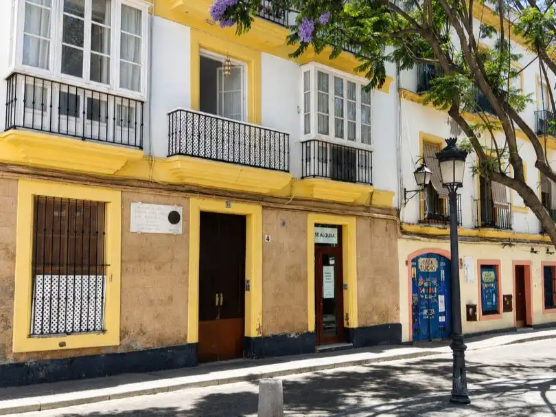 Exterior view of Commercial properties for rent in Cádiz