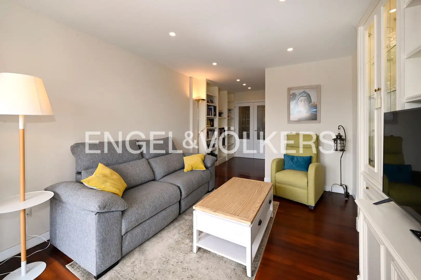 Wohnzimmer von Wohnung zum Verkauf in Santander mit Heizung, Privatgarten und Abstellraum