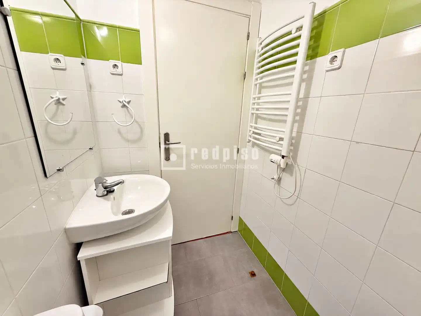 Baño de Piso en venta en Chiloeches, Guadalajara