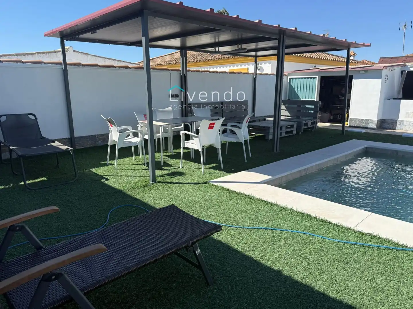 Terrassa de Casa o xalet en venda en Chiclana de la Frontera amb Aire condicionat, Piscina i Moblat