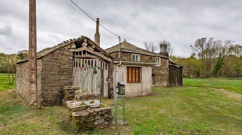 Casa de piedra a restaurar con terreno edificable en Outeiro de Rei, imatge 3