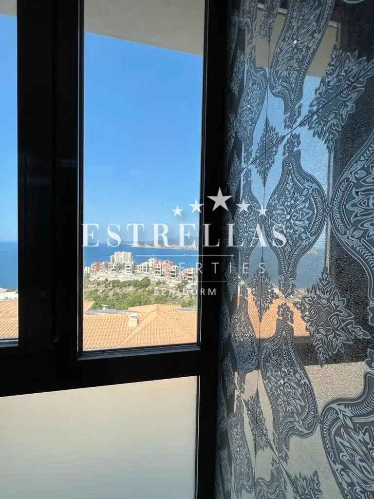 Dormitori de Casa o xalet en venda en Benidorm amb Aire condicionat, Calefacció i Jardí privat