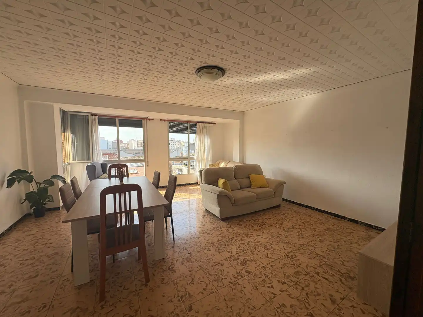 Sala d'estar de Pis de lloguer en Vila-real amb Traster, Moblat i Forn