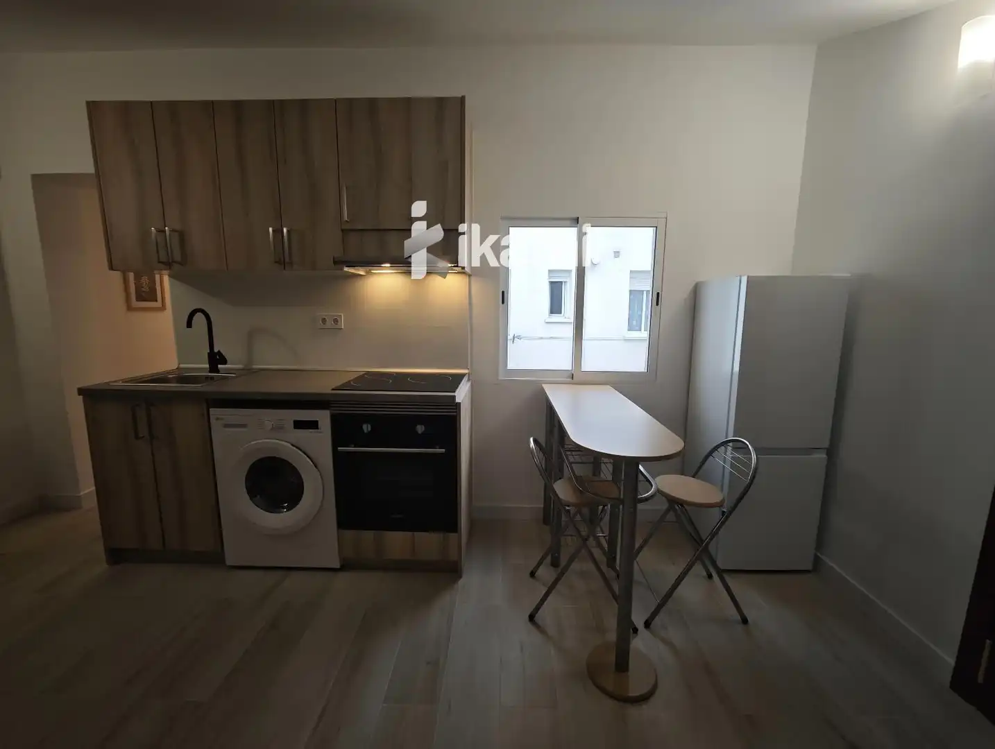 Cocina de Piso en venta en Madrid con Calefacción y Alarma