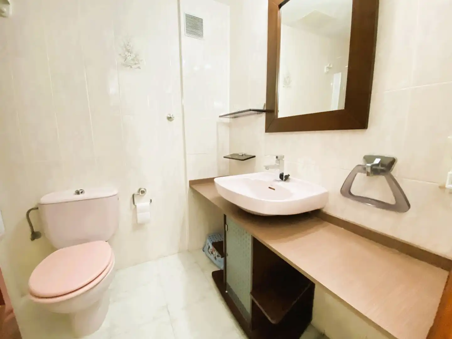 Piso con terraza en venta en Lluis Companys, imagen 11