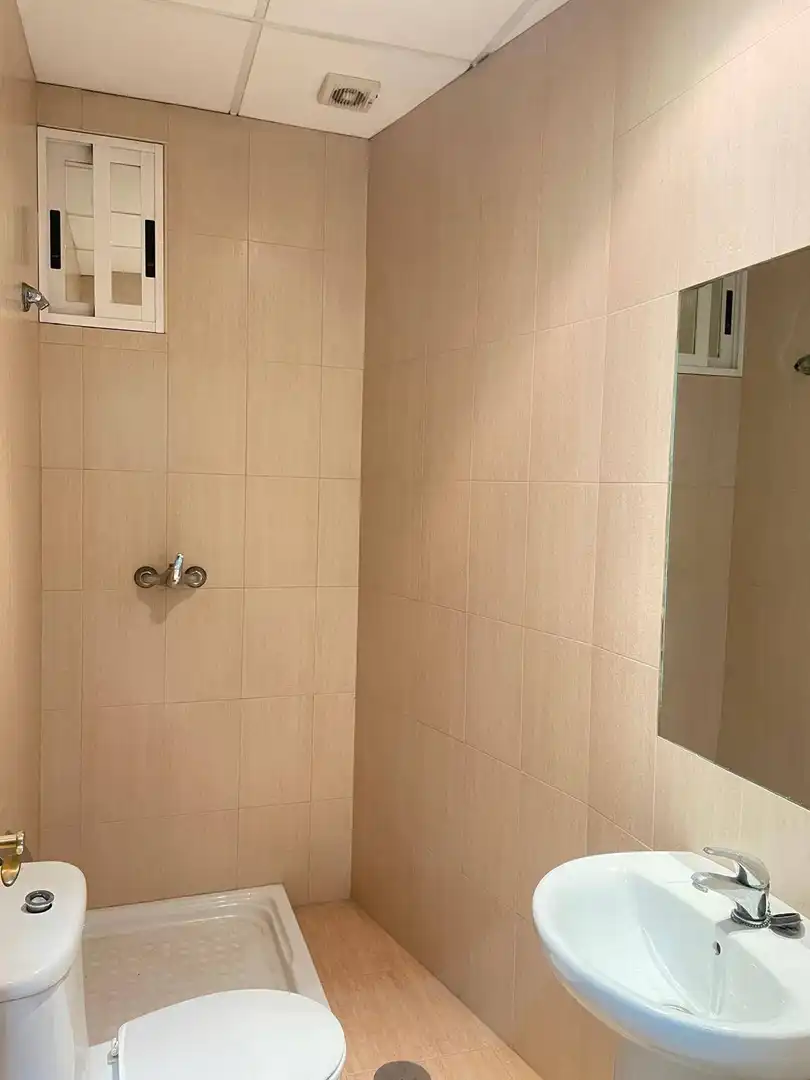 Baño de Local en venta en Murcia con Aire acondicionado