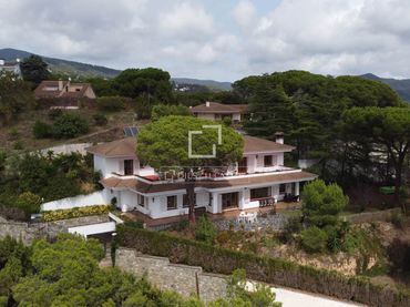 Villa con giardino in vendita a Sant Cebrià de Vallalta