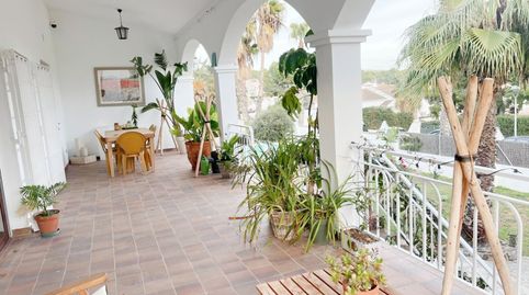 Elegante Villa Estilo Ibiza con Piscina y Palmeras  Precio 890 000, imagen 4