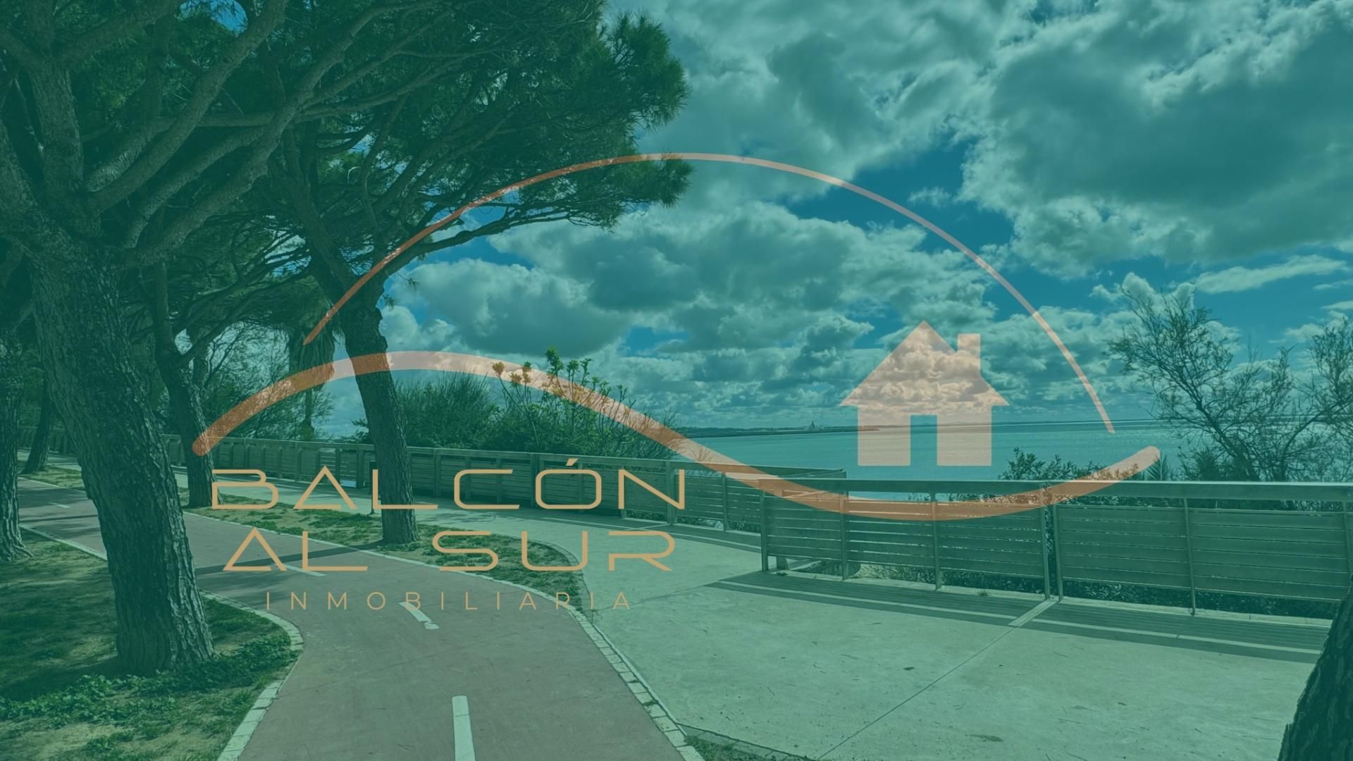 Vista exterior de Pis en venda en Rota amb Traster i Balcó