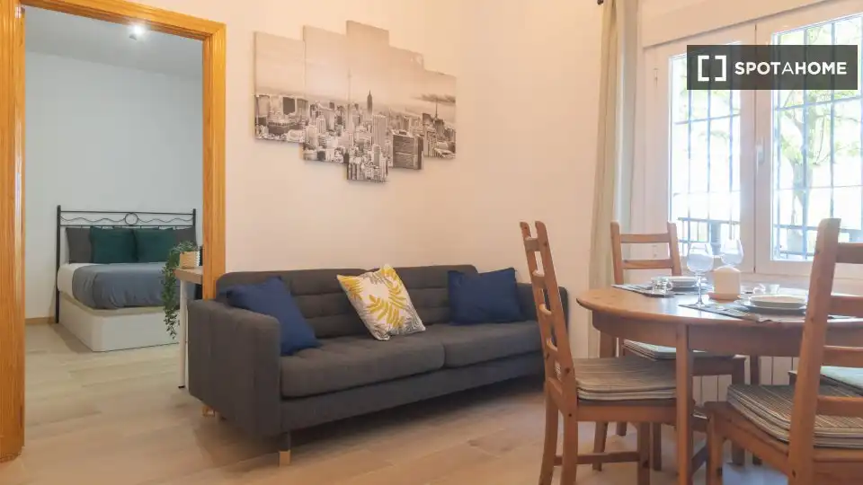 Sala de estar de Piso de alquiler en Madrid con Aire acondicionado, Calefacción y Amueblado