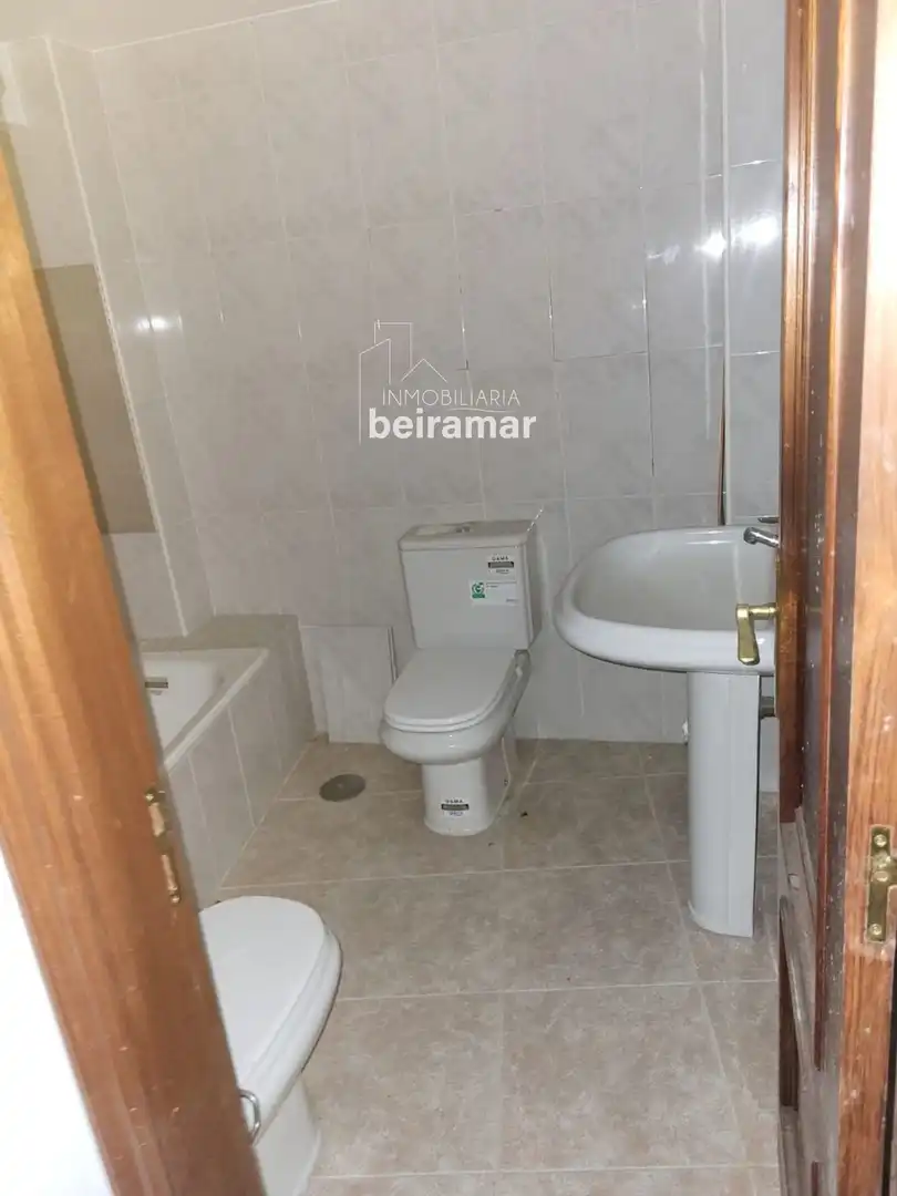 Gewerbefläche zum Verkauf in SANTA MARTA DE ARRIBA, imagen 26
